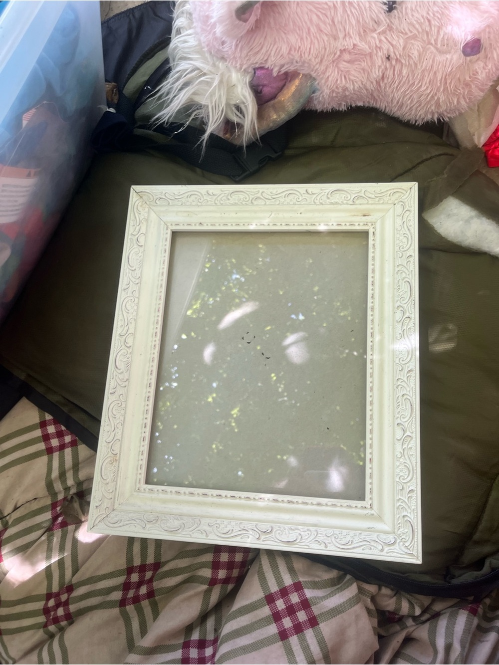 Vintage-Inspired White Decorative Picture Frame - Home Accents